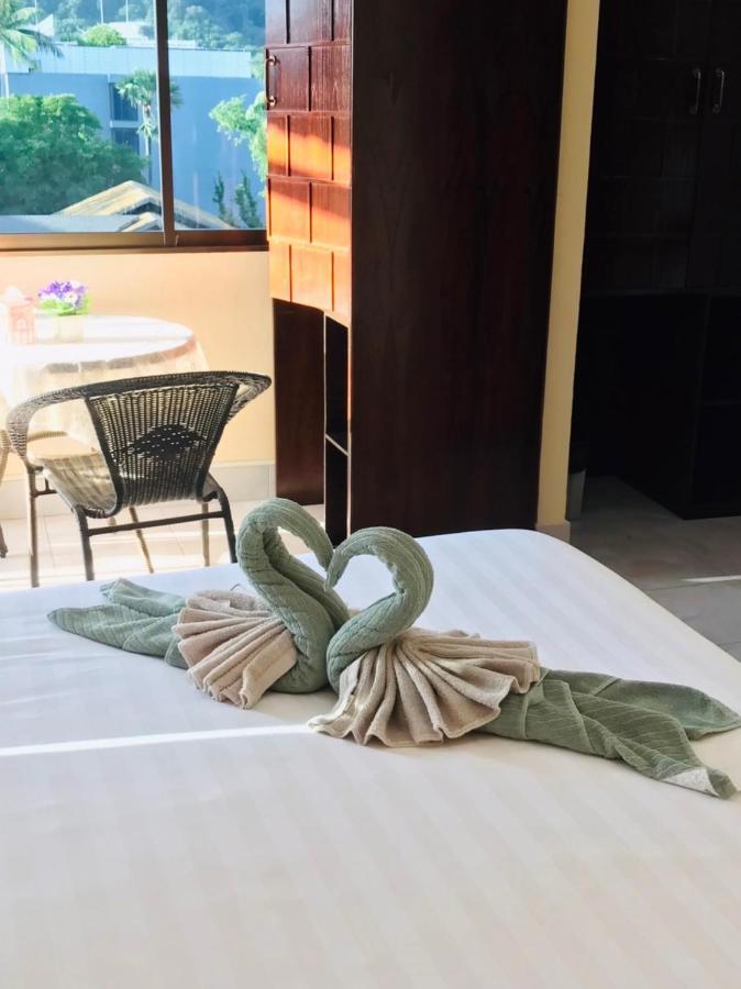 Happy Holidays Hotel Patong Extérieur photo