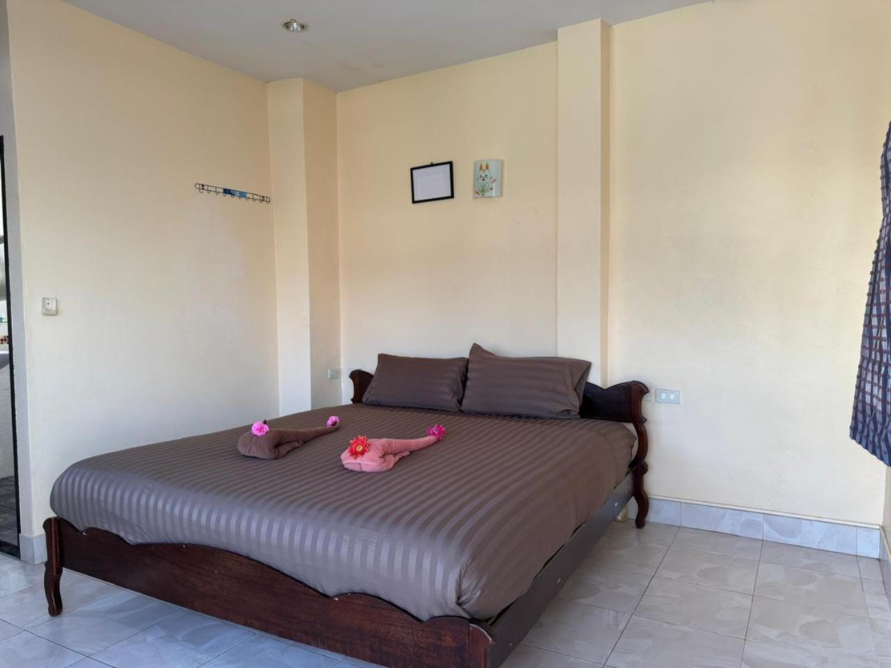 Happy Holidays Hotel Patong Extérieur photo
